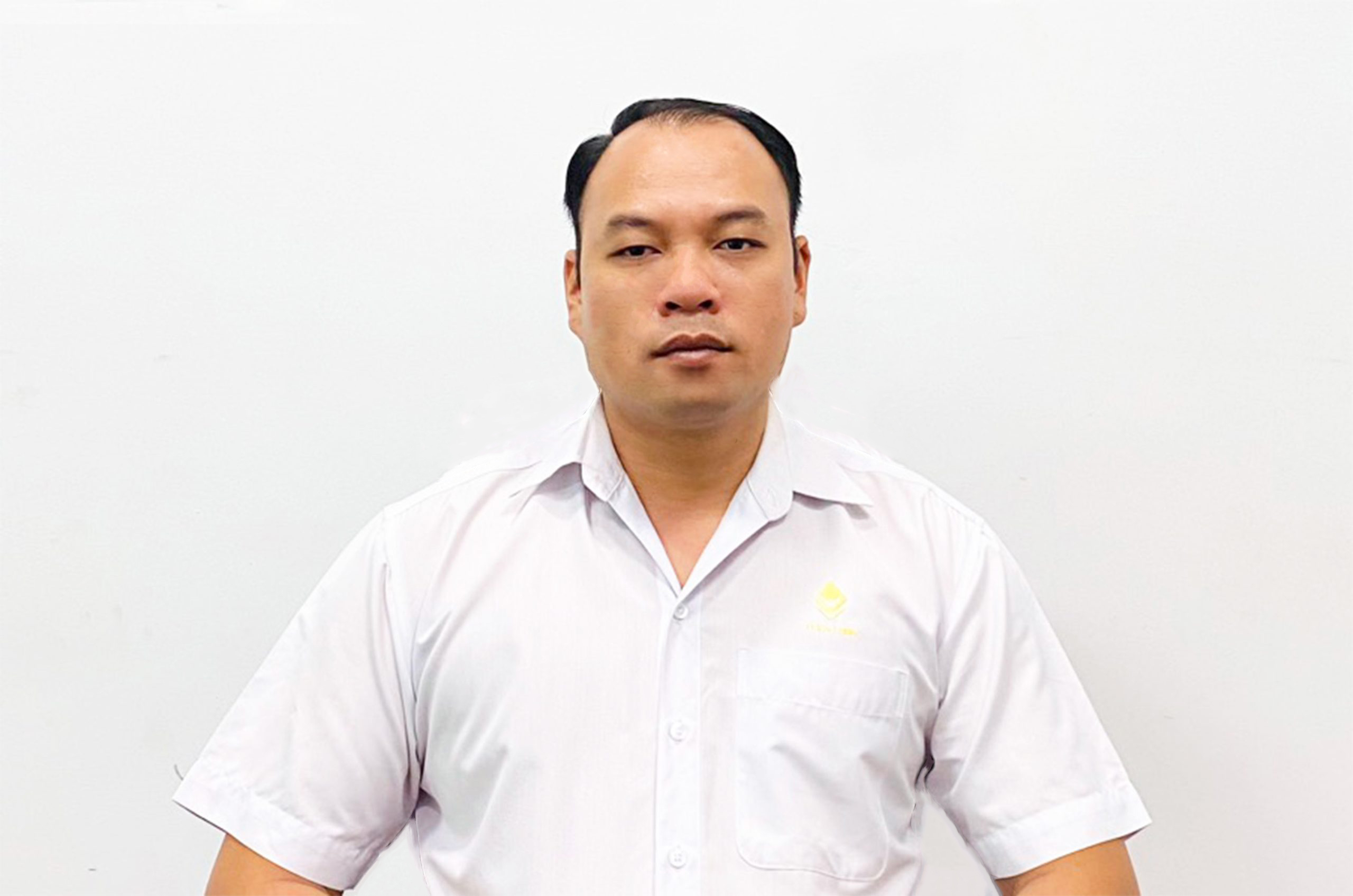hung-long-ban-ghe-1-2-scaled